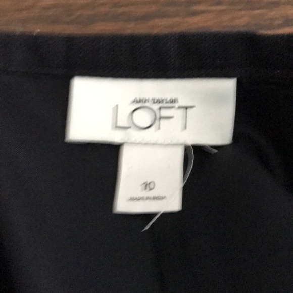 Spring skirt from Loft, Size 10 - Picture 2 of 5